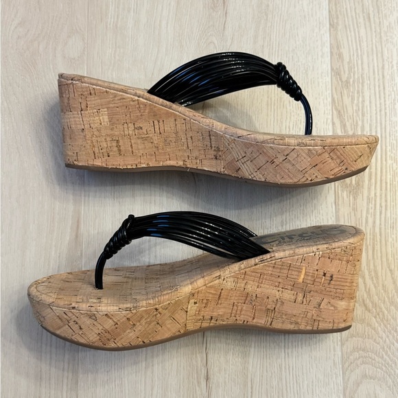 Circus by Sam Edelman Black Wedge Sandals - Picture 3 of 5